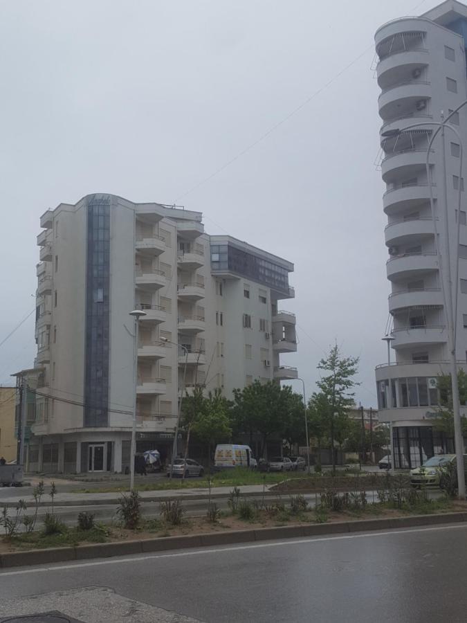 VlorëCasa Al Centro公寓 外观 照片